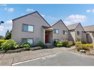 Photo #3: 24647352 Listing