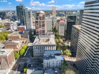 Photo #4: 24647646 Listing 