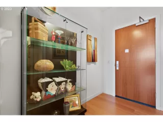 Photo #3: 24649917 Listing 