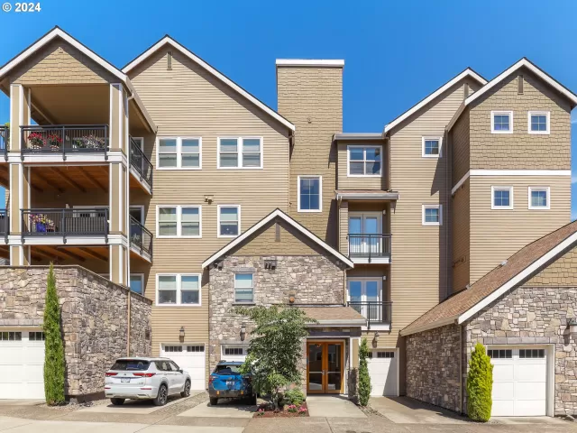 MLS: 24651408 Condo For Sale