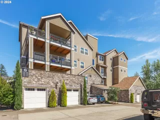 Photo #2: 24651408 Listing 