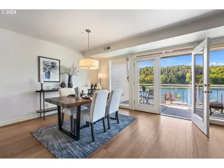 Photo #1: 24653214 Listing