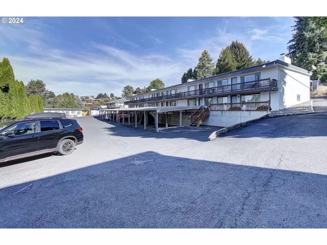 MLS: 24655153 Condo For Sale