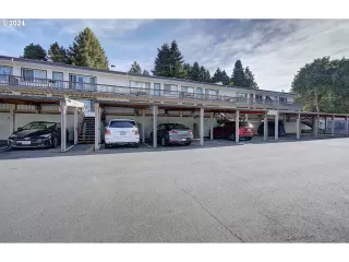 Photo #3: 24655153 Listing