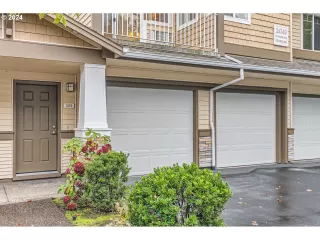 Photo #2: 24655496 Listing