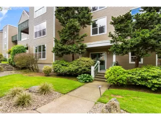 Photo #2: 24655636 Listing 