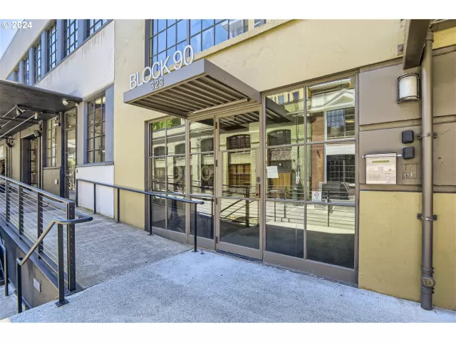 MLS: 24656019 Condo For Sale