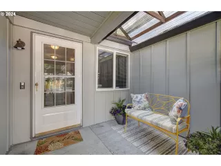 Photo #1: 24656410 Listing 