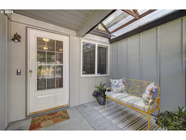 MLS: 24656410 Condo For Sale