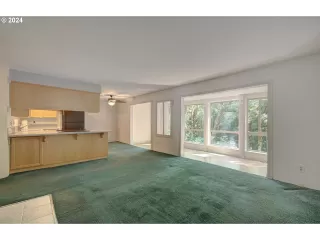 Photo #5: 24656410 Listing 