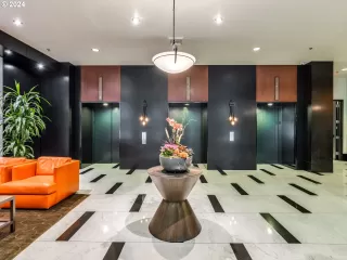 Photo #4: 24656908 Listing 