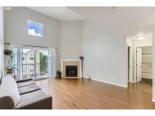 Photo #1: 24657218 Listing 