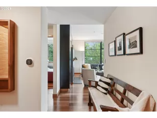 Photo #4: 24657525 Listing 