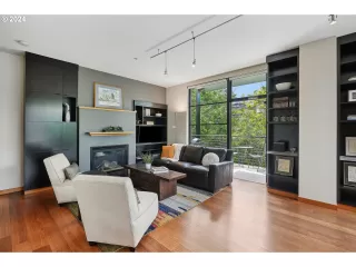 Photo #5: 24657525 Listing 