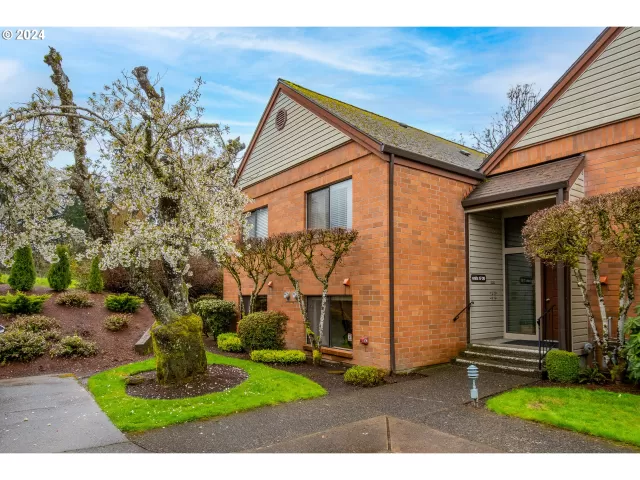 MLS: 24658319 Condo For Sale