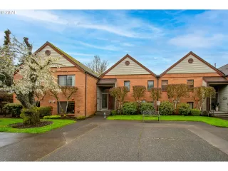 Photo #1: 24658319 Listing