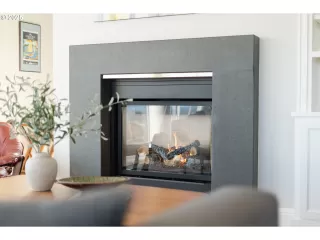 Photo #4: 246586343 Listing