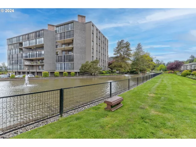 MLS: 24659076 Condo For Sale