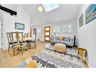 Photo #3: 24659275 Listing