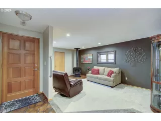 Photo #6: 24659281 Listing 