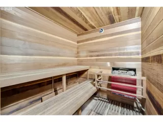 Photo #3: 24659564 Listing