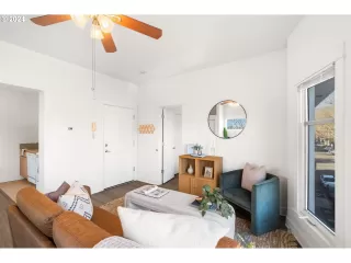 Photo #4: 24660584 Listing 