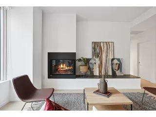 Photo #4: 24661105 Listing 