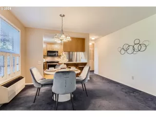 Photo #4: 24661598 Listing 