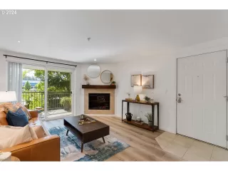 Photo #4: 24663190 Listing 