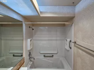 Photo #3: 24663237 Listing 