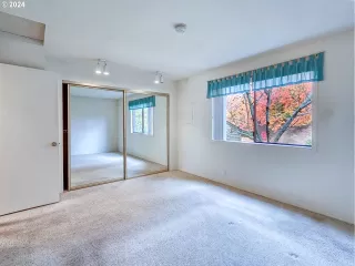 Photo #5: 24663237 Listing 