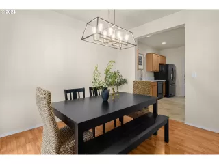 Photo #2: 24663332 Listing