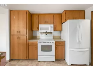 Photo #1: 24663397 Listing