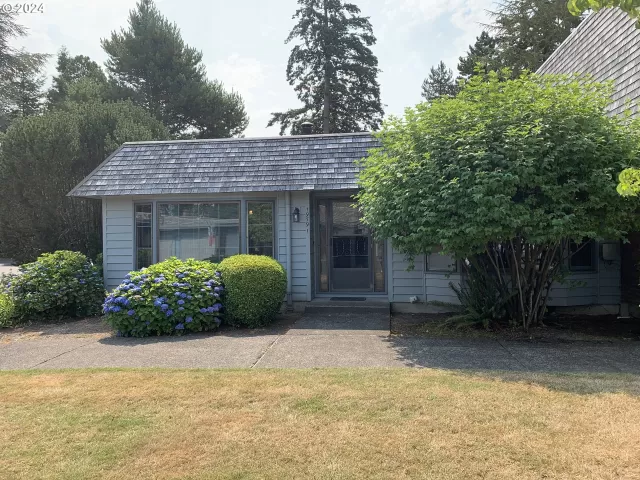 MLS: 24663527 Condo For Sale