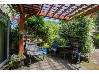 Photo #6: 24664409 Listing 