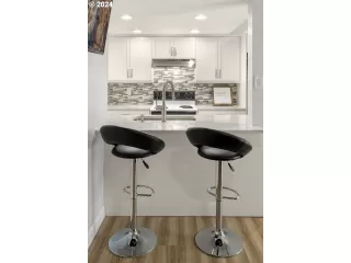 Photo #4: 24664949 Listing 