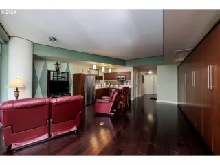 Photo #4: 24665789 Listing 