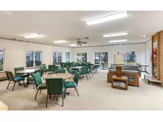 Photo #3: 24667199 Listing