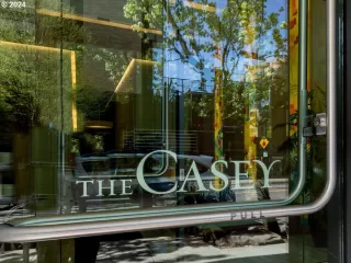 Photo #1: 24667296 Listing 