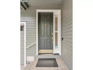 Photo #2: 24668582 Listing