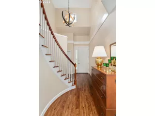 Photo #3: 24668582 Listing