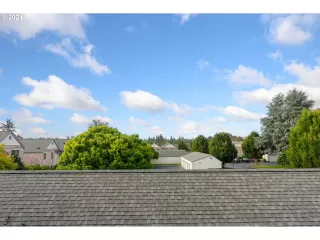 Photo #2: 24672829 Listing 