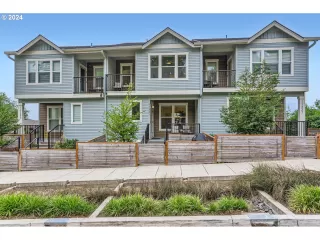 More Details about MLS # 24674613 : 11331 SW CAPITOL HWY