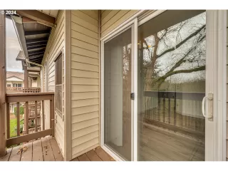 Photo #4: 24675288 Listing 