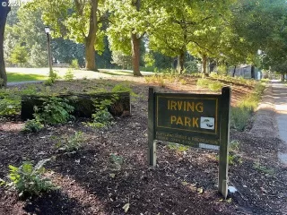 Photo #4: 24675510 Listing