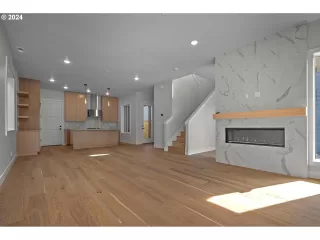 Photo #3: 24679256 Listing 