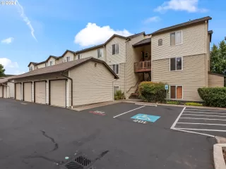 Photo #1: 24681415 Listing