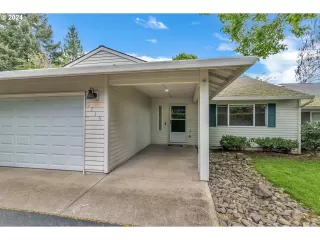 Photo #4: 24681430 Listing