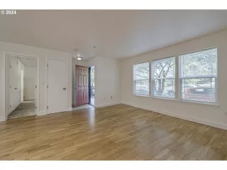 Photo #3: 24681834 Listing