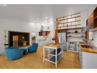 Photo #2: 24682794 Listing 